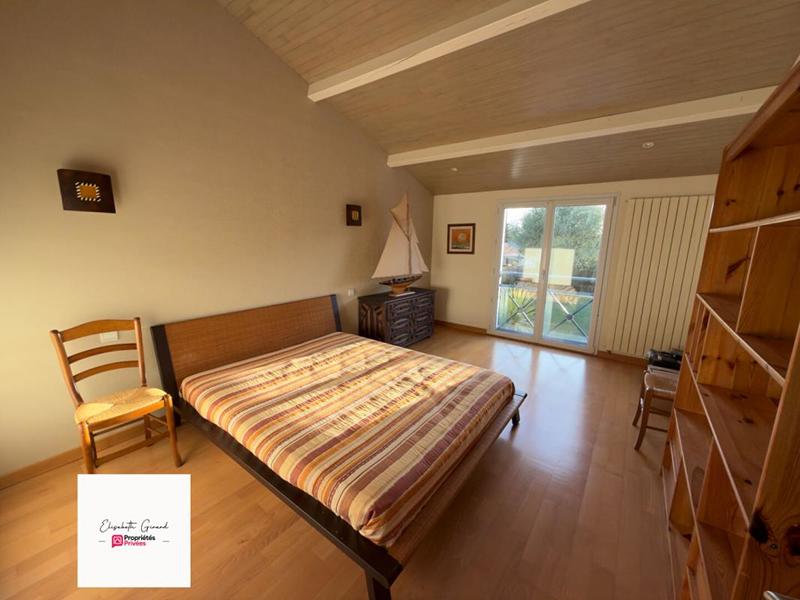 Maison - 205 m² - 6 pièces