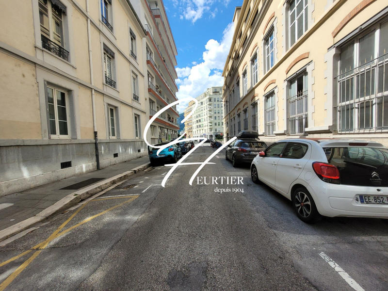 Appartement - 57 m² - 2 pièces