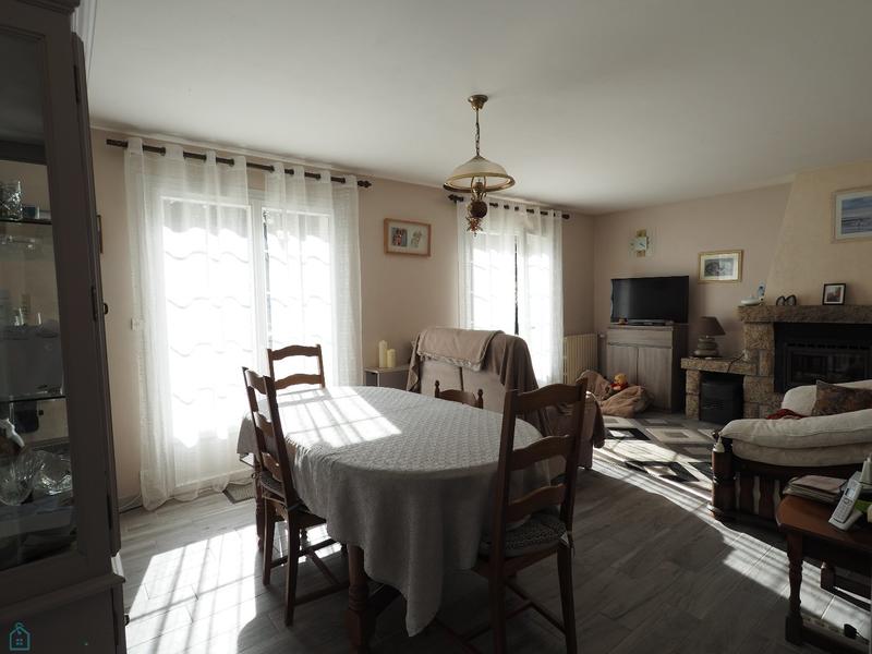 Maison - 100 m² - 6 pièces