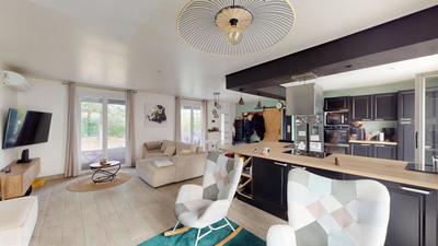 Maison - 98 m² - 4 pièces