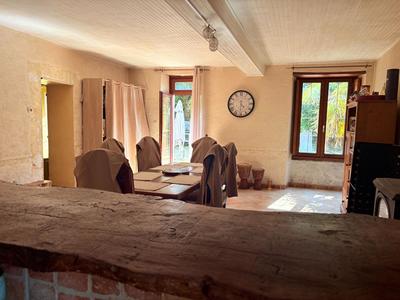 Maison - 145 m² - 7 pièces