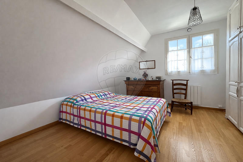 Maison - 147 m² - 7 pièces