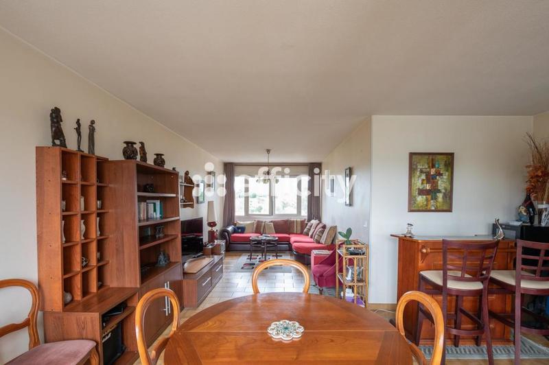 Appartement - 110 m² - 5 pièces