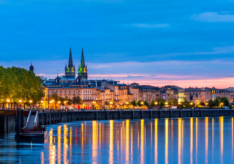 Studio - 118 m² - 3 pièces