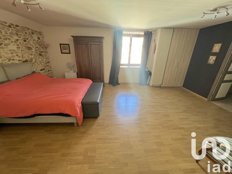 Maison - 252 m² - 10 pièces