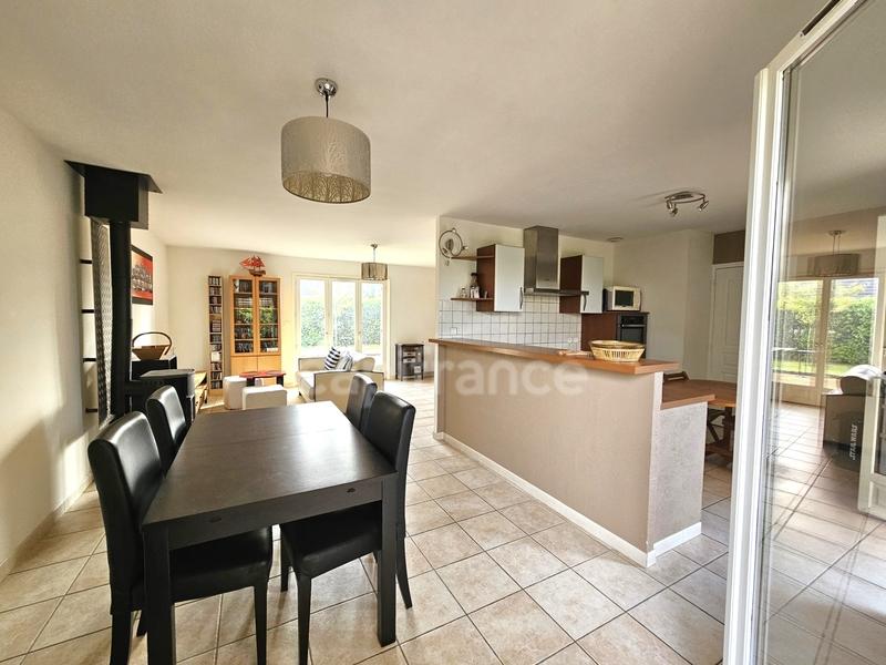 Maison - 107 m² - 5 pièces