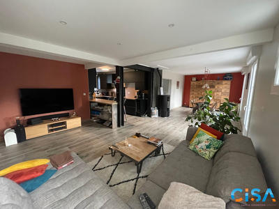 Maison traditionnelle - 113 m² - 5 pièces