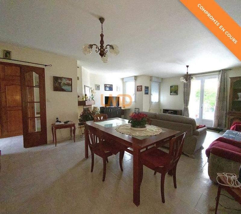 Demeure - 99 m² - 3 pièces