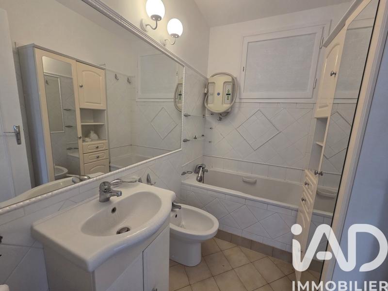 Maison - 185 m² - 8 pièces