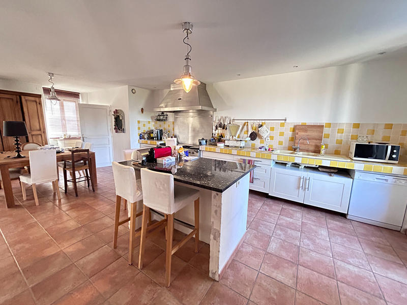 Maison de village - 257 m² - 7 pièces