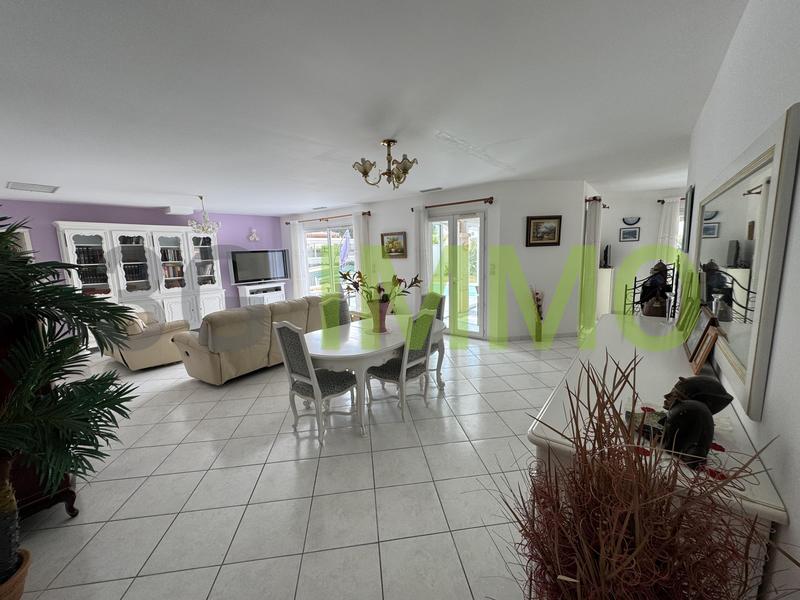 Maison - 168 m² - 6 pièces