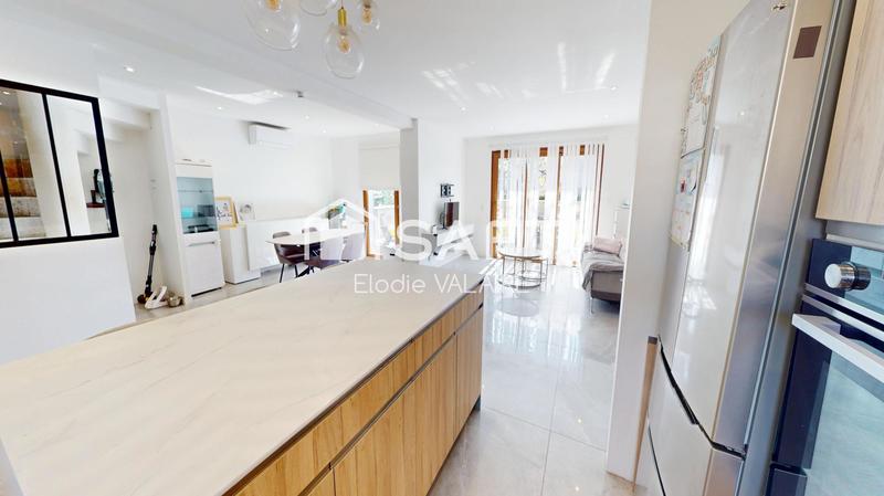 Maison - 93 m² - 5 pièces