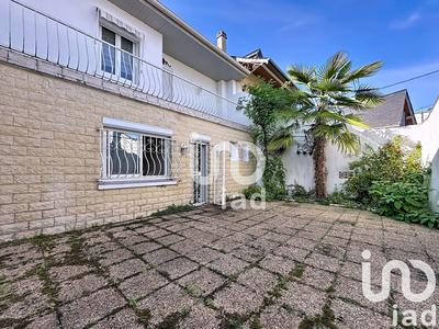 Maison de ville - 93 m² - 4 pièces