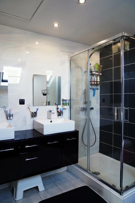 Maison - 220 m² - 8 pièces