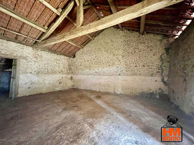 Grange - 228 m² - 1 pièce