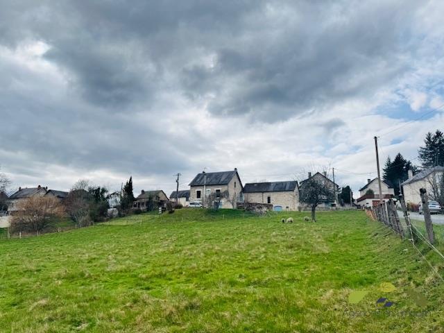 Terrain constructible - 4 954 m²
