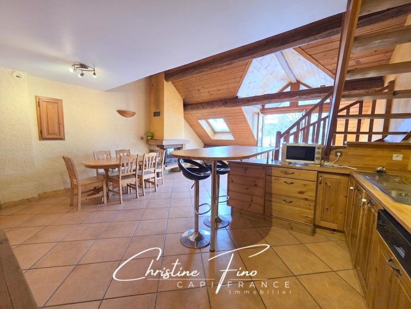 Appartement - 114 m² - 6 pièces