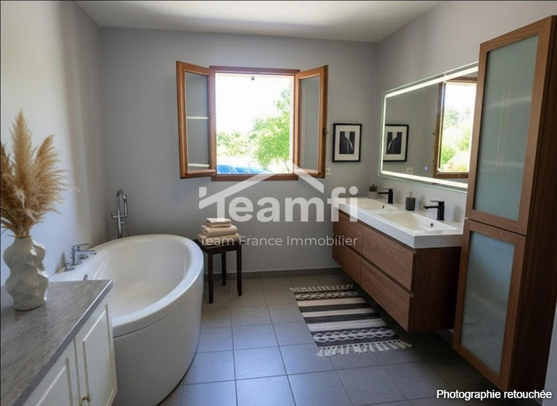 Maison - 142 m² - 5 pièces