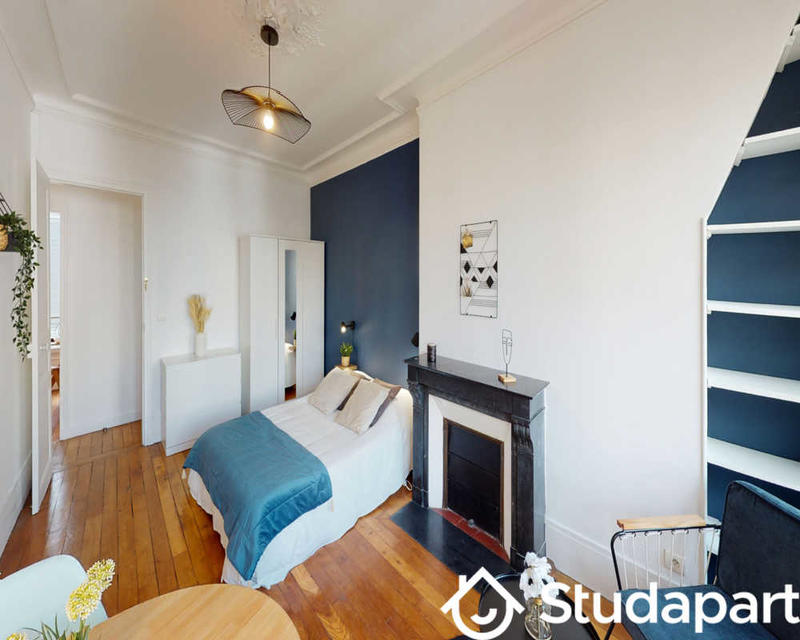 Chambre - 80 m² - 1 pièce