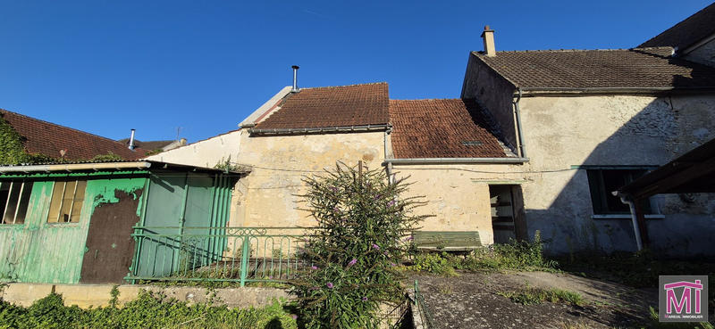 Maison traditionnelle - 190 m² - 8 pièces