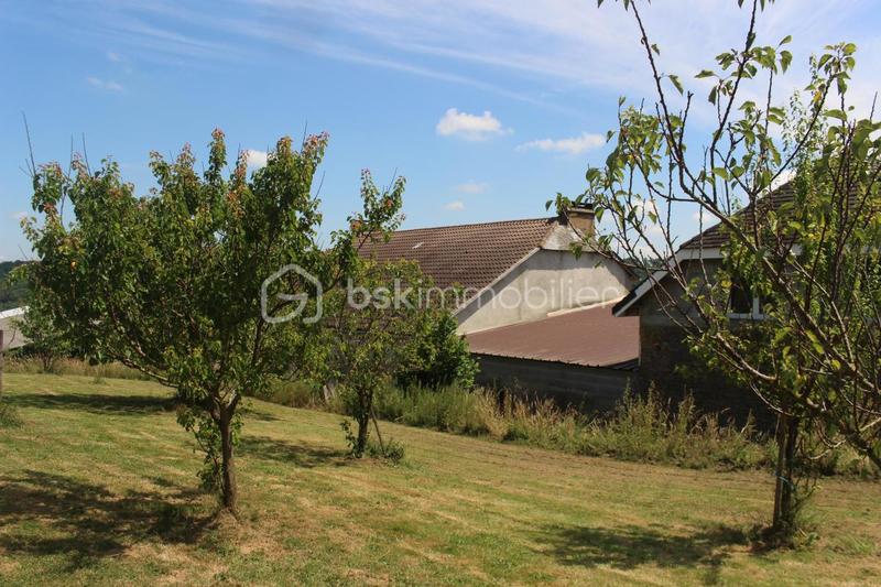 Corps de ferme - 230 m² - 7 pièces