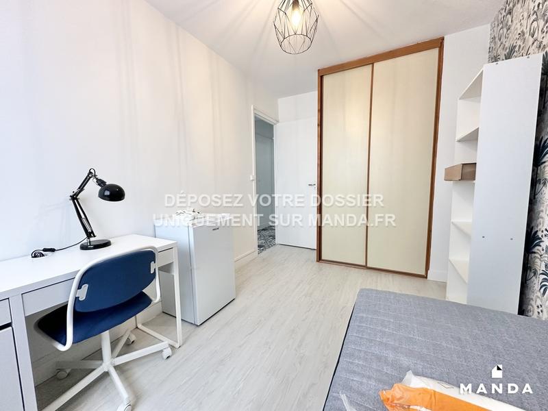 Chambre - 9 m² - 4 pièces