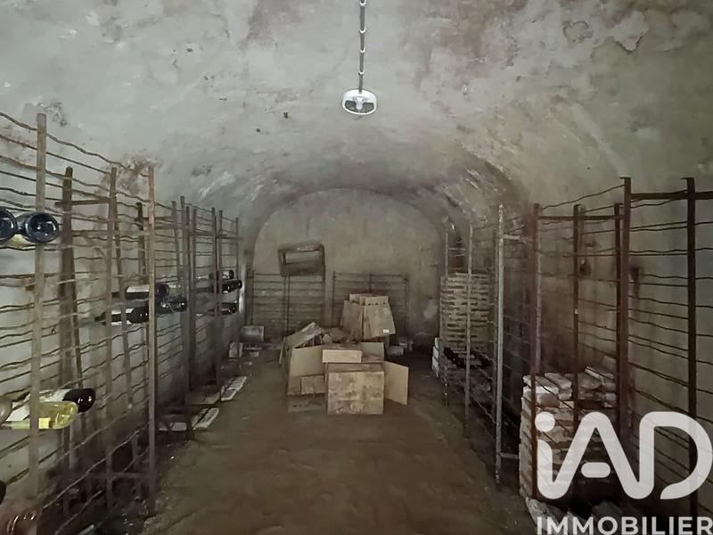 Maison - 340 m² - 9 pièces