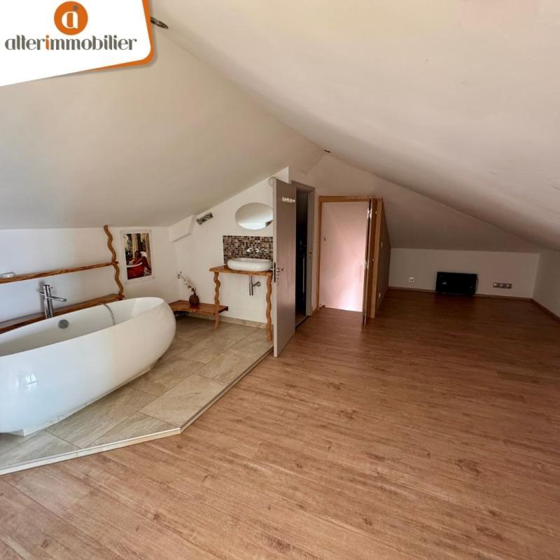 Appartement - 100 m² - 4 pièces