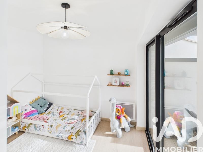 Maison - 210 m² - 6 pièces