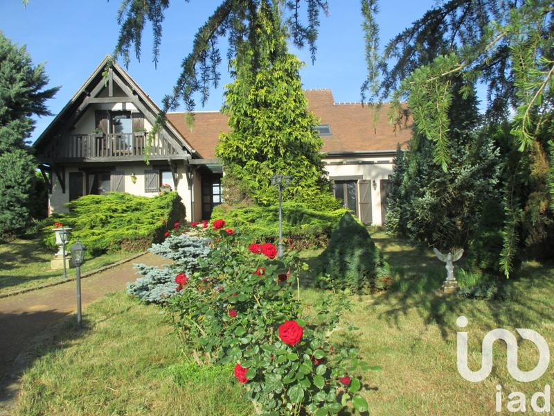 Maison - 215 m² - 8 pièces