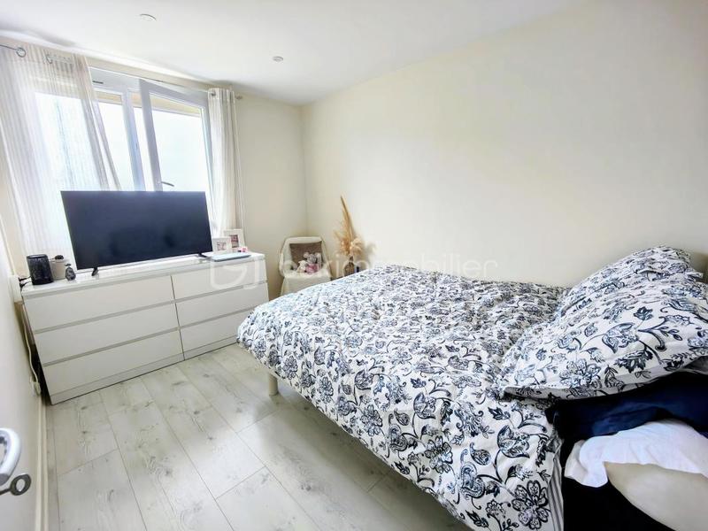 Appartement - 75 m² - 5 pièces