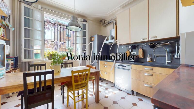 Demeure - 300 m² - 10 pièces