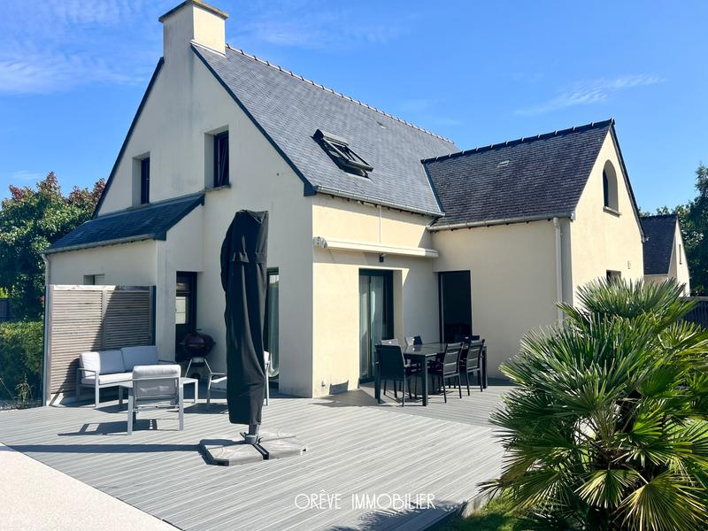 Maison - 165 m² - 8 pièces