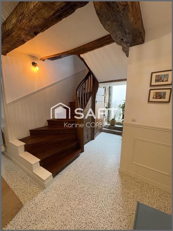 Maison - 207 m² - 9 pièces