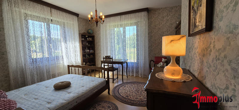 Maison - 143 m² - 7 pièces