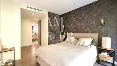 Appartement - 111 m² - 4 pièces