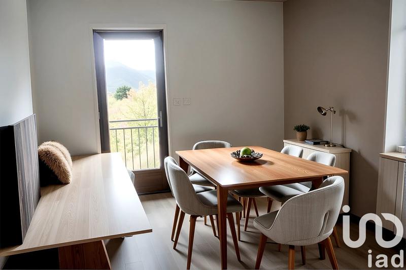 Maison - 245 m² - 15 pièces