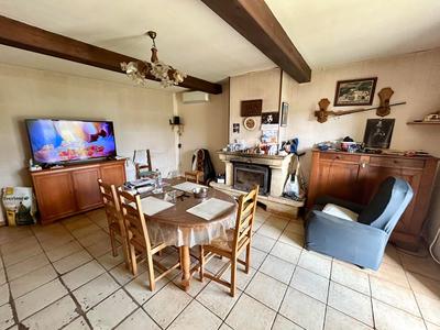 Maison - 187 m² - 9 pièces