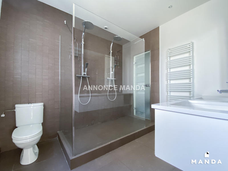 Appartement - 92 m² - 3 pièces