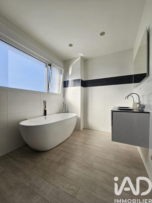 Maison - 158 m² - 5 pièces