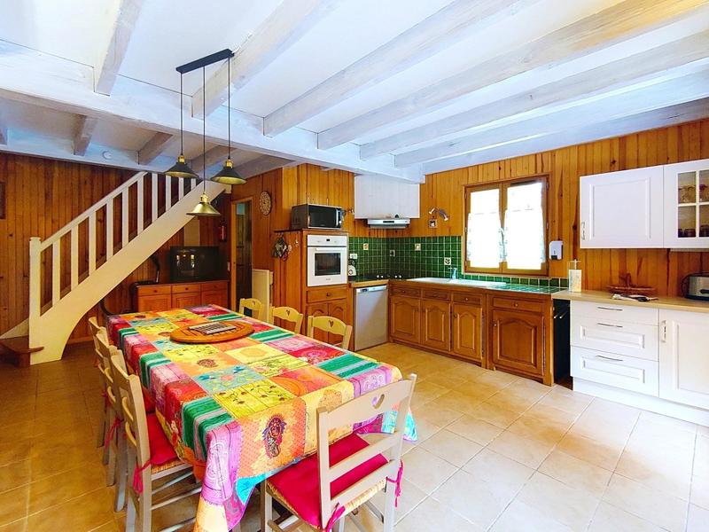 Maison - 456 m² - 26 pièces