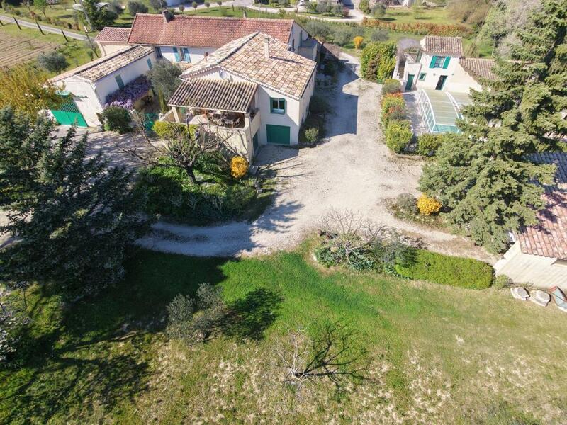 Maison - 455 m² - 19 pièces