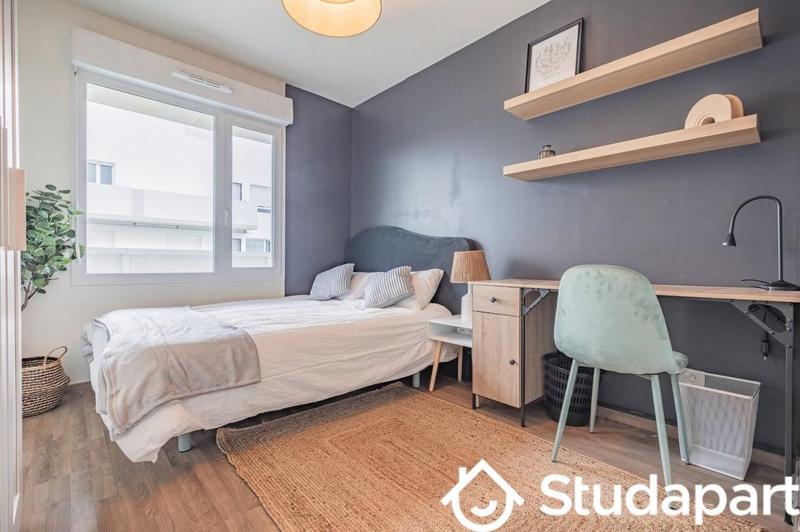 Chambre - 12 m² - 1 pièce