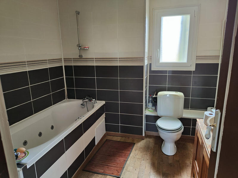 Maison - 170 m² - 6 pièces