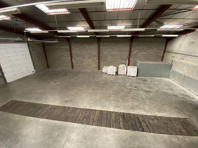 Local commercial - 330 m² - 4 pièces