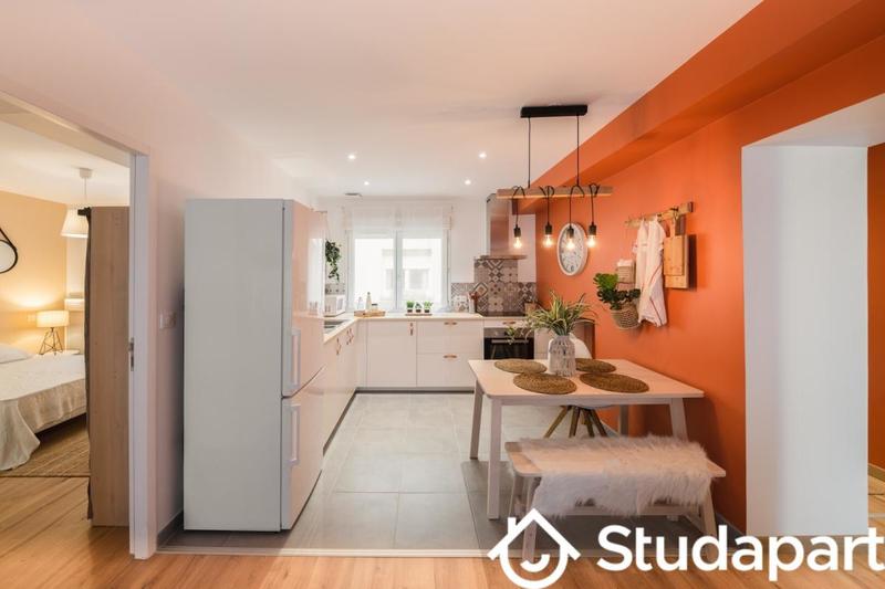 Chambre - 14 m² - 1 pièce