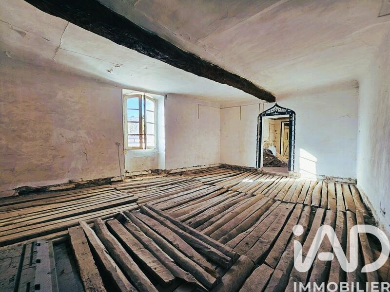 Maison de village - 117 m² - 6 pièces