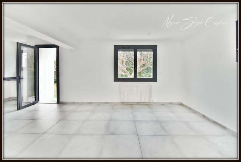 Maison - 185 m² - 7 pièces