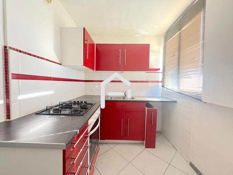 Appartement - 75 m² - 4 pièces