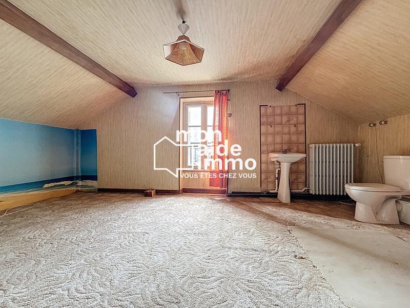 Maison - 240 m² - 9 pièces